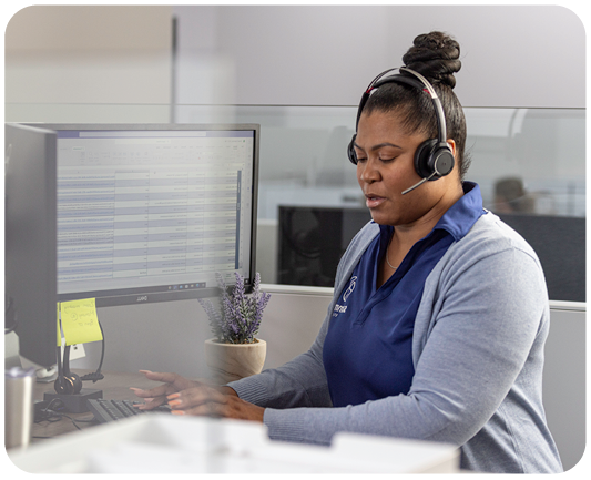customer service helping customer